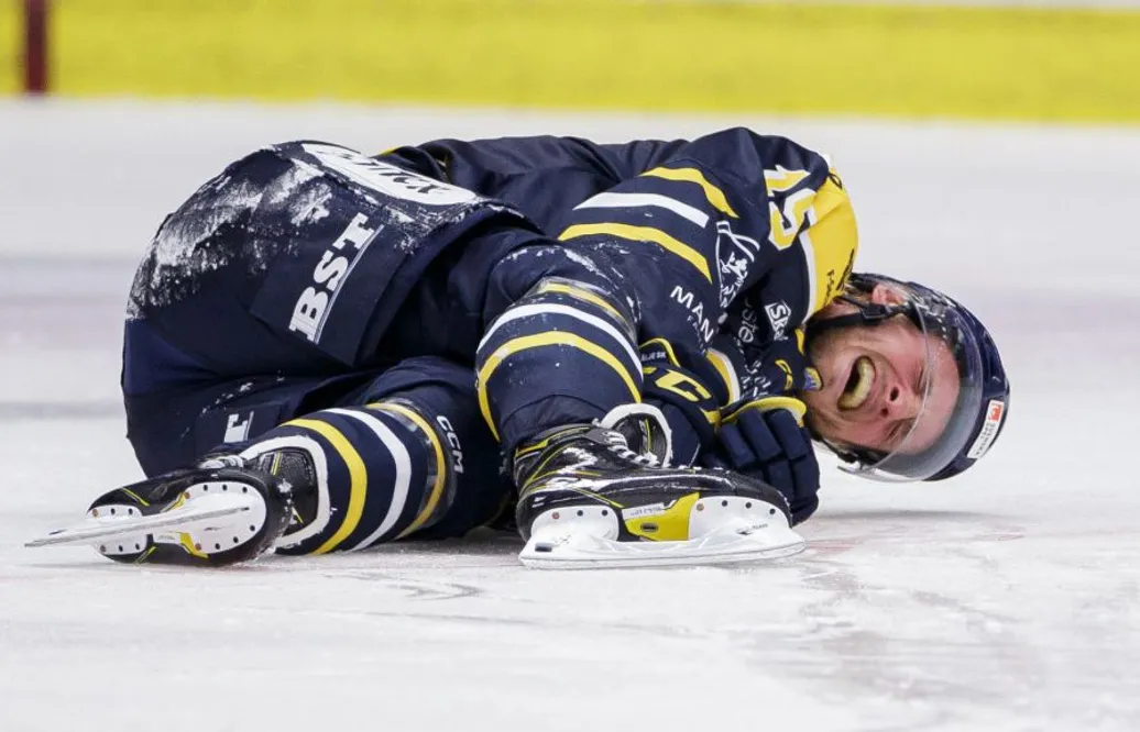 Villiam Haag kan bli borta länge efter knätacklingen