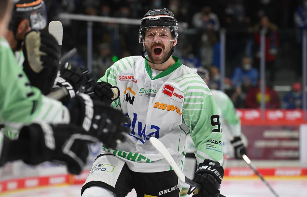 Rögles smäll: Riley Sheen blir borta i sex veckor