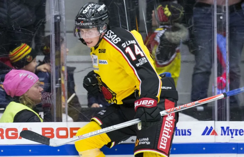 Från Norge till SHL – nu blir han kvar i klubben: ”Har utvecklats mycket”