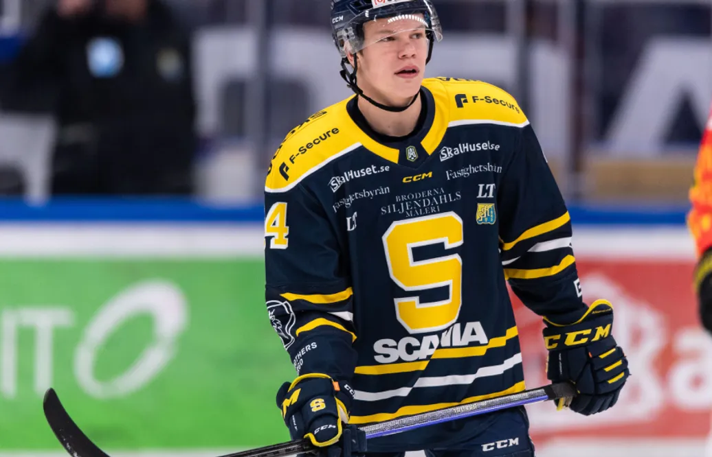 Rasmus Ekström bekräftar – lämnar Sverige: "Bra att komma bort"