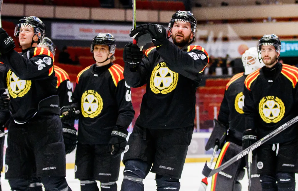 Segertåget fortsätter för Brynäs – medan segerraden bröts för Modo
