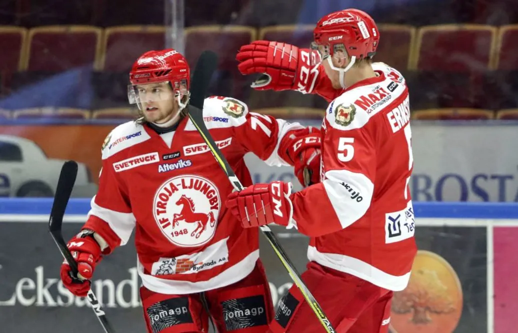 Bottenlaget överraskade mot topplaget – Nielsen blev stor matchvinnare