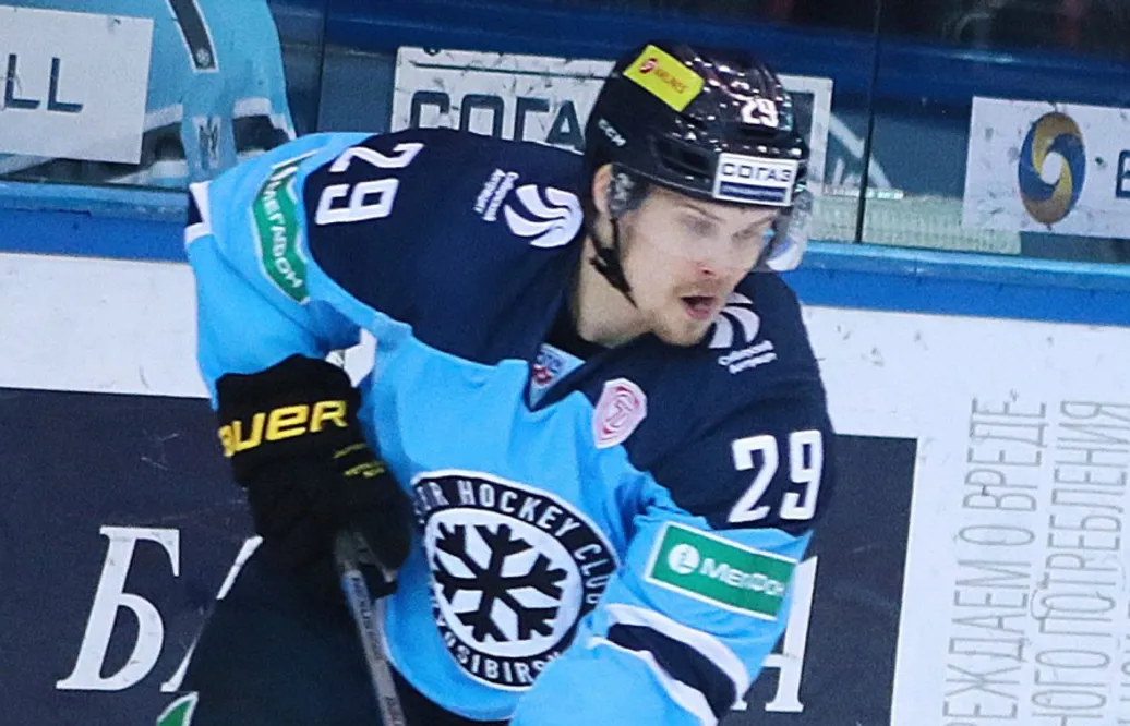 HV71-profilen blev värvad – via Facebook: ”Ett skitroligt ställe”