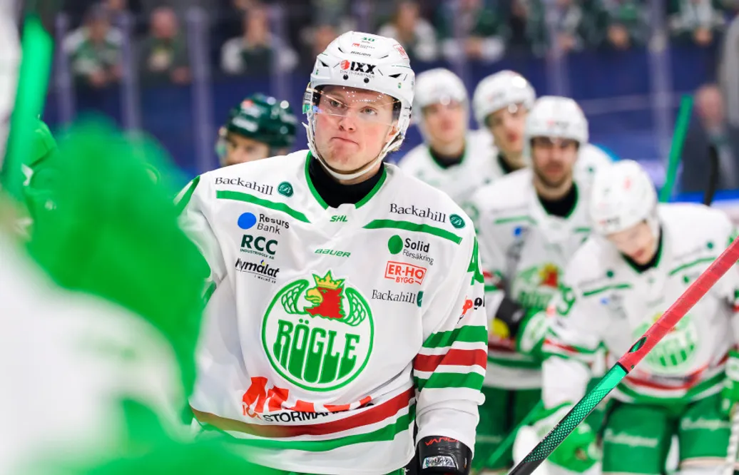 Oskar Stål Lyrenäs förlänger med Rögle
