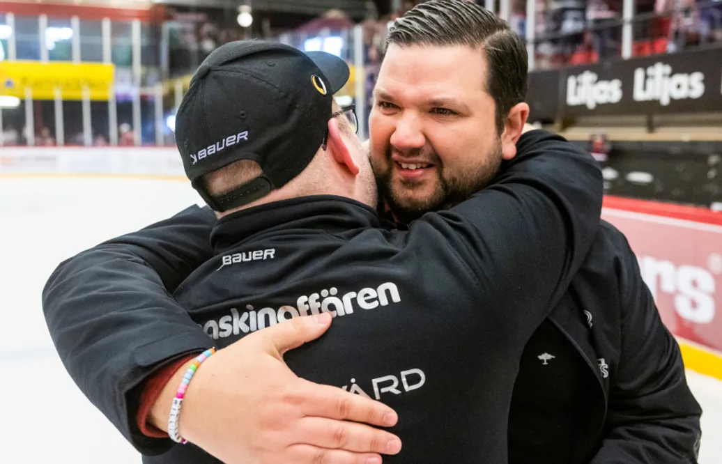 Pontus Nyberg förlänger kontraktet med Nybro Vikings