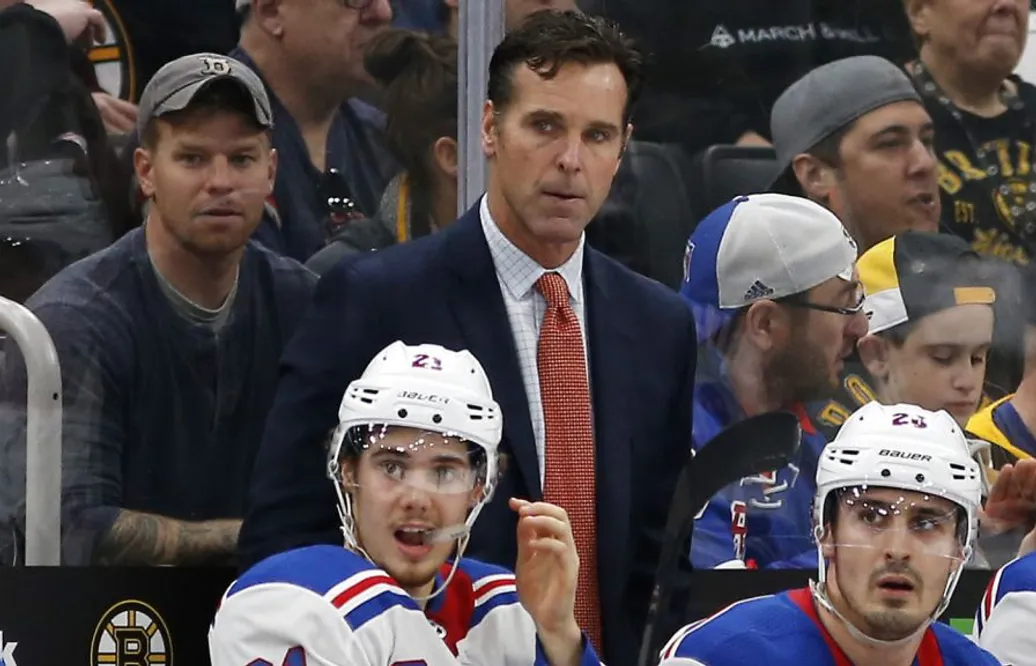Efter kaoset – Rangers sparkar coachen