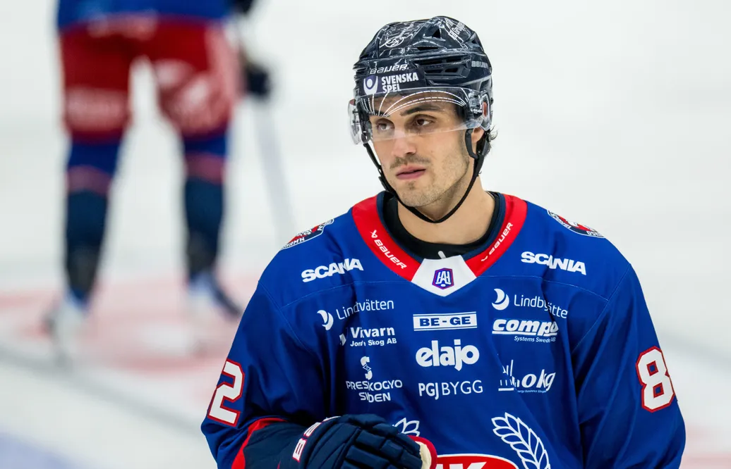 Nyförvärvet petas: "Sju backar före honom"