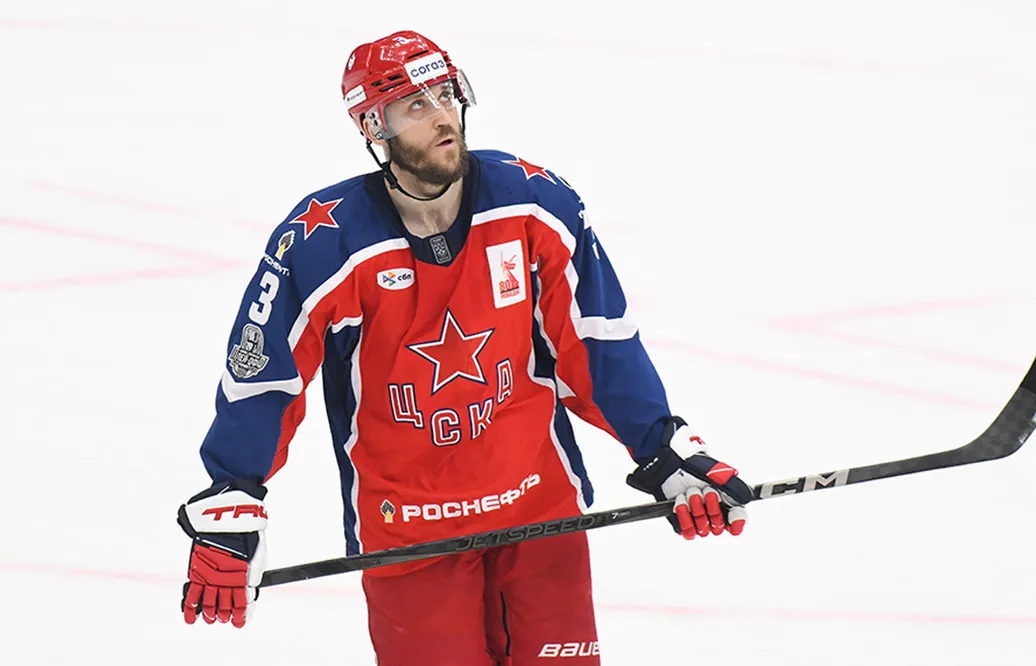 Svensken byter klubb - inom Moskva