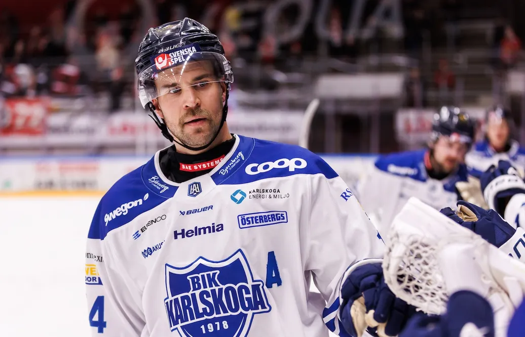 Körde över AIK på Hovet: "De kastar puckar"