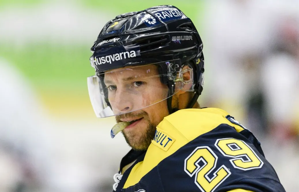 Efter 429 SHL-matcher och ett SM-guld – nu är Chris Abbotts karriär över