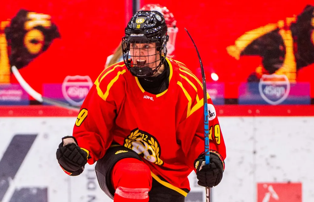 Julia Östlund övertidshjälte – sköt Brynäs till seger mot Linköping