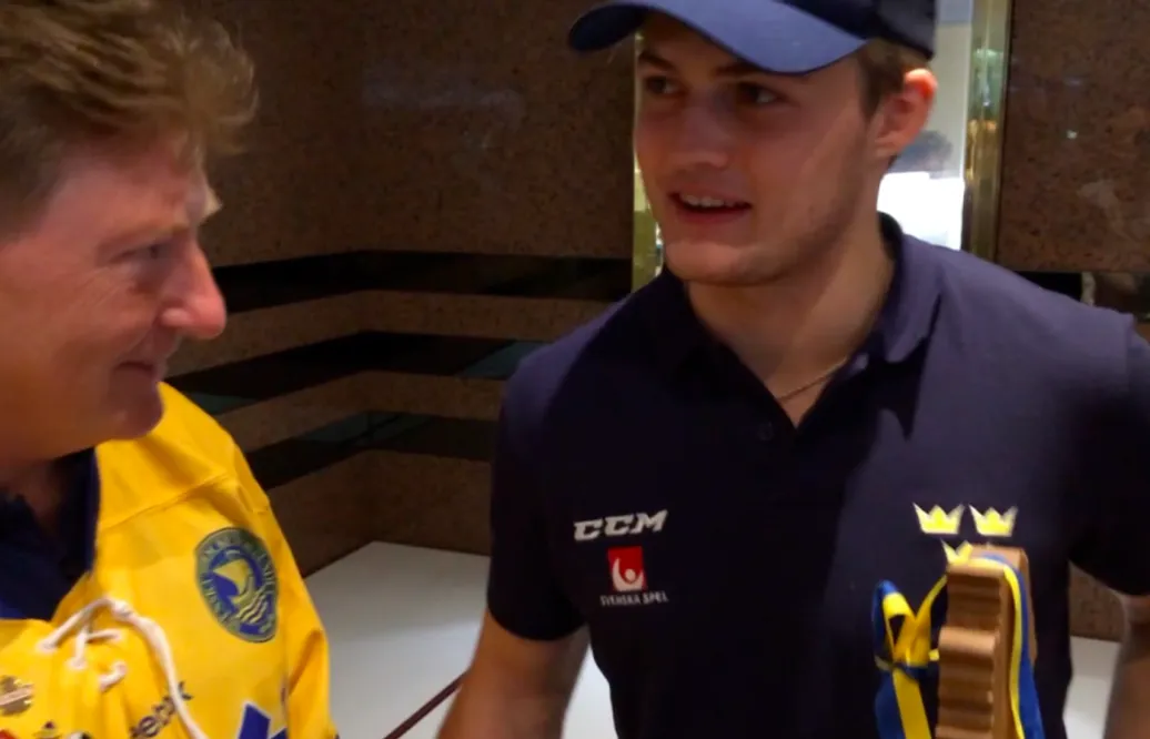 VIDEO: Här prisas William Nylander
