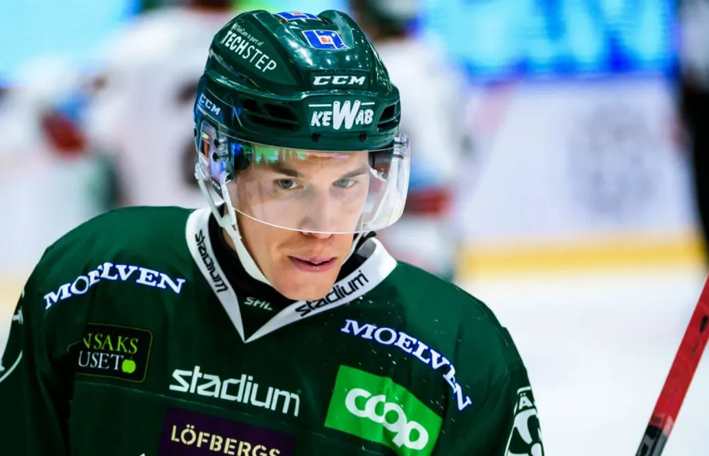 AVSLÖJAR: Fick lämna Färjestad – nu är finländaren klar för ny SHL-klubb