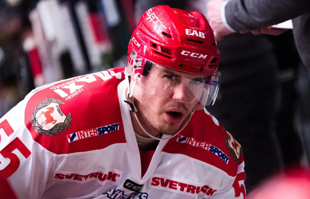 Simon Fredriksson återvänder till spel i Danmark – efter uppehållet