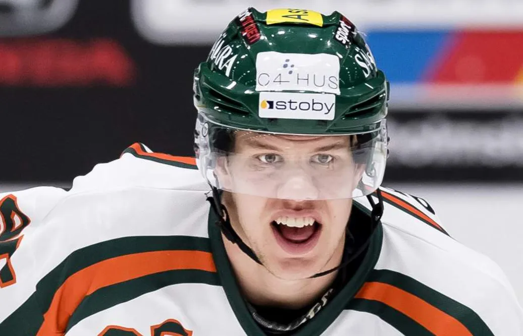 Mikael Johansson klar för spel i Skottland
