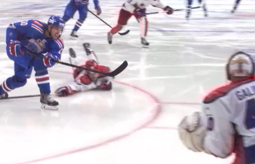 VIDEO: Joakim Lindström målskytt i KHL-premiären – men mästarna förlorade