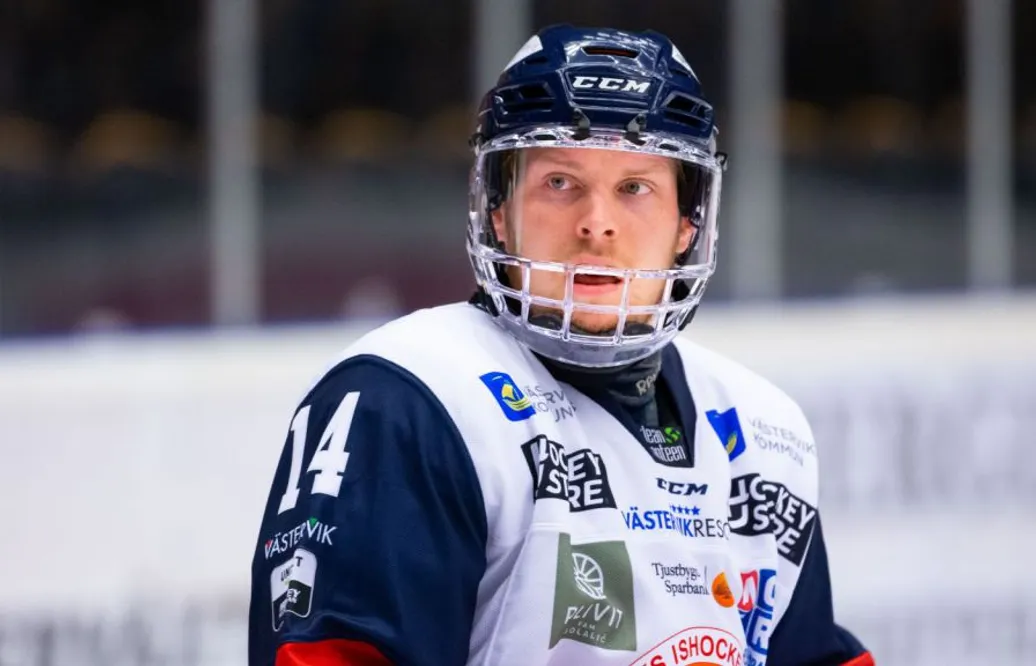 Trotjänaren stannar - klar för sin sjunde säsong