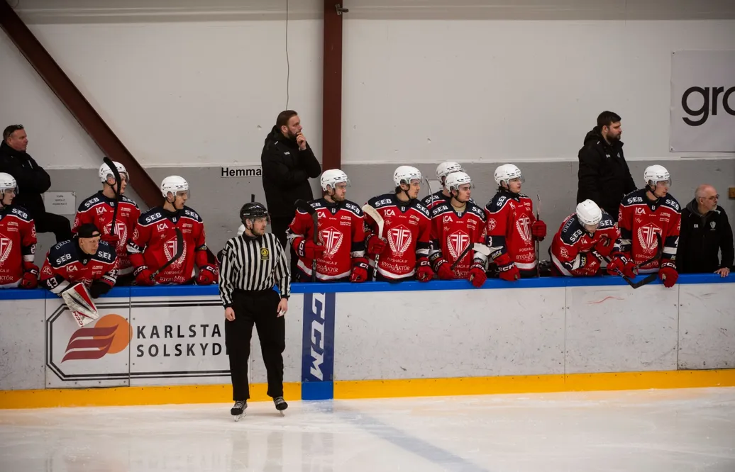 Uppgifter: Topplaget drar sig ur Hockeyettan