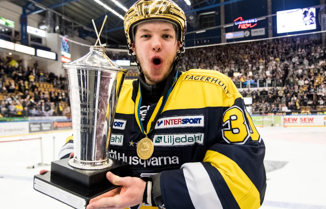Linus Söderström förlänger med Skellefteå