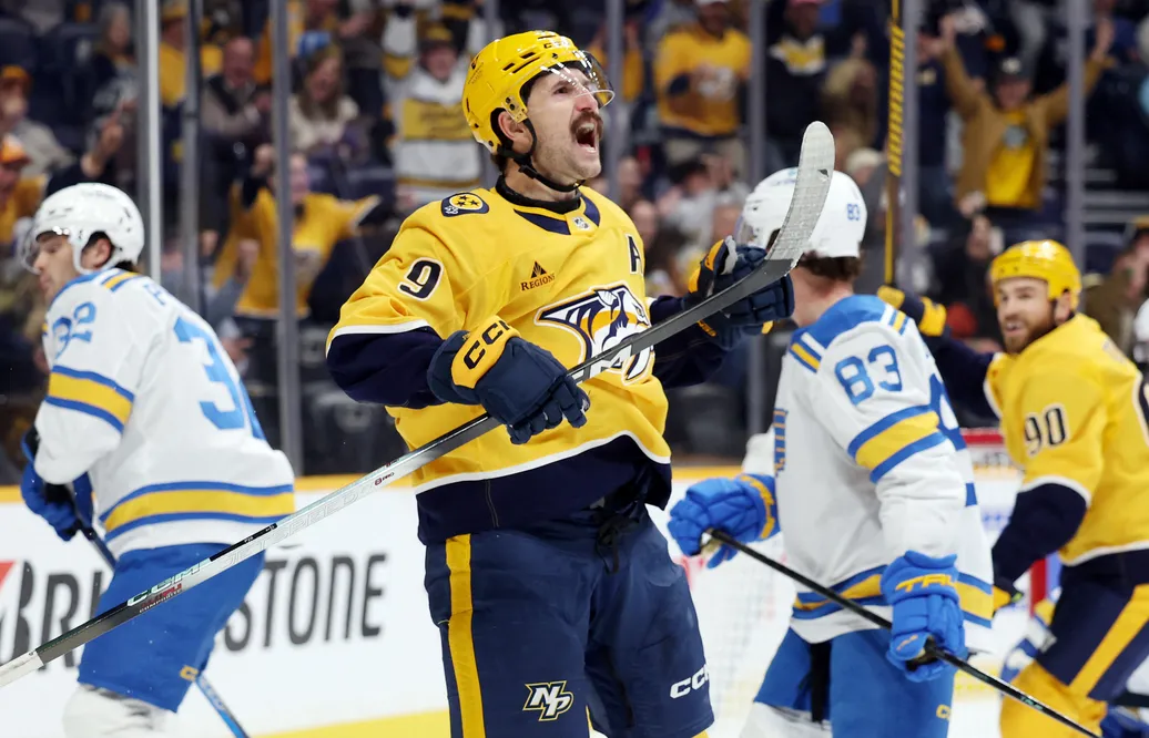 Filip Forsberg jublar efter säsongens första mål. Foto: Alan Poizner-Imagn Images