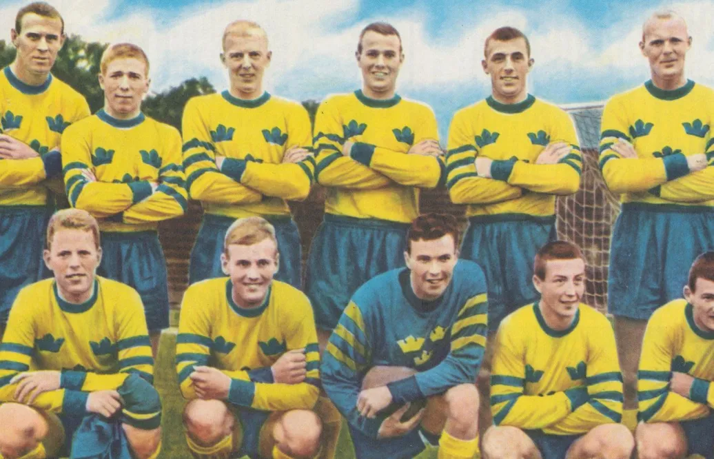 När Tre Kronor spelade fotboll - och vattenpolo