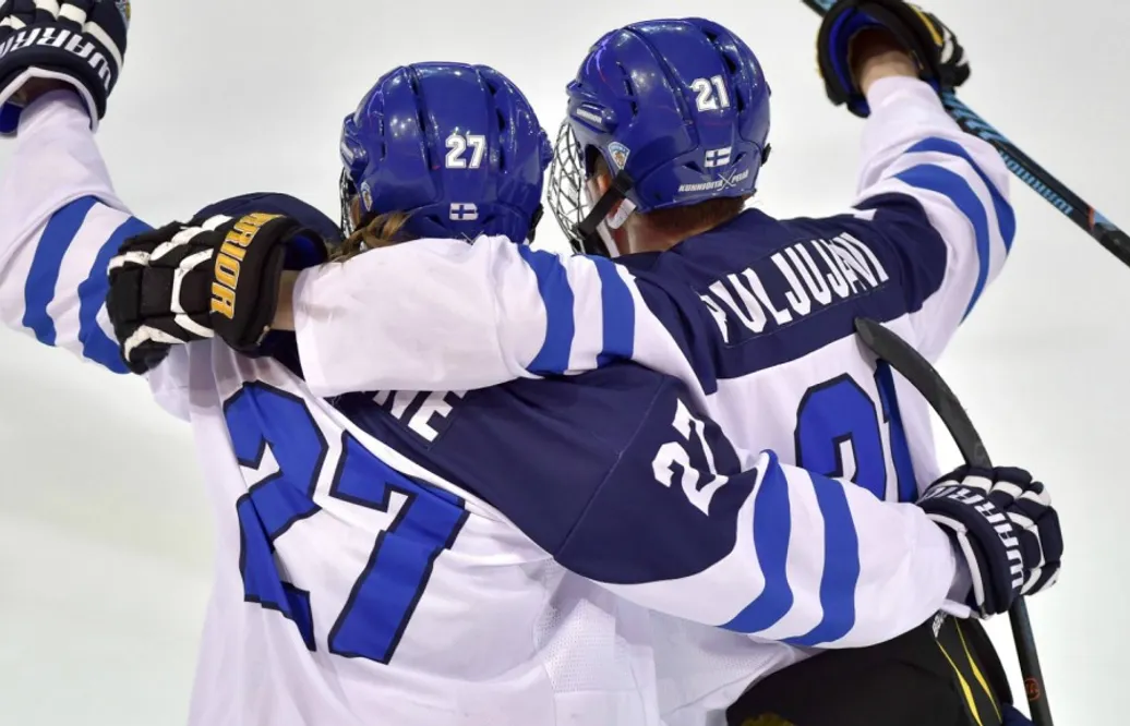Finland dominerar över Sverige inför NHL-draften 2016