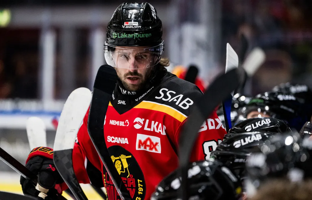 Förklarar frånvaron: "Läkarna sa nej"
