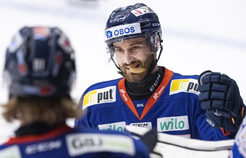 Uppgifter: Stjärnan förlänger med Växjö
