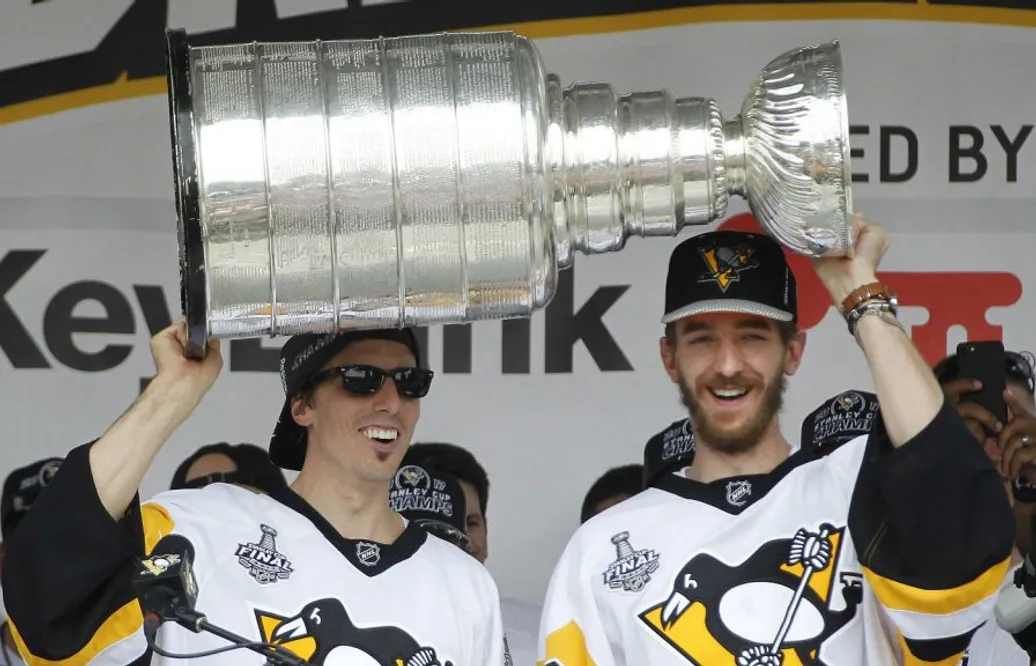 Mästare i fjol – nu har målvakten mottagit sin Stanley Cup-ring