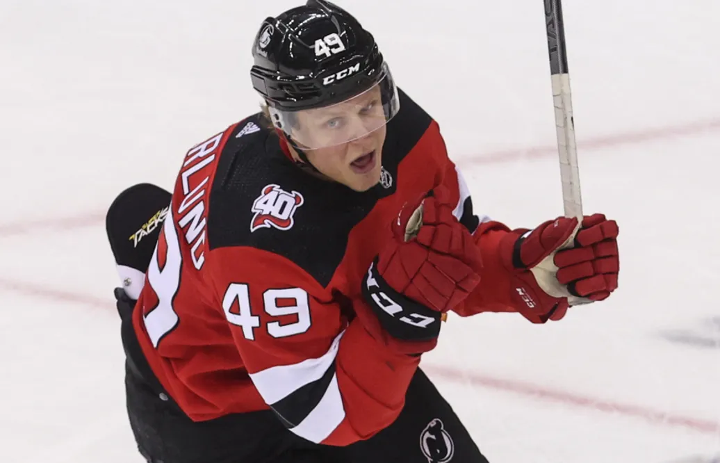 Fabian Zetterlund skriver nytt kontrakt med San Jose Sharks