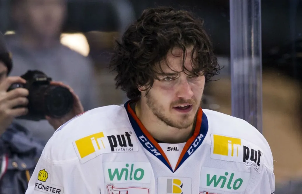 Stjärnan vill tillåta slagsmål i SHL: ”Spelare skulle passa sig mera”