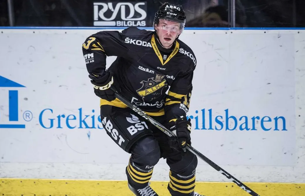 Kom till klubben för tre veckor sedan – nu tvingas han lämna