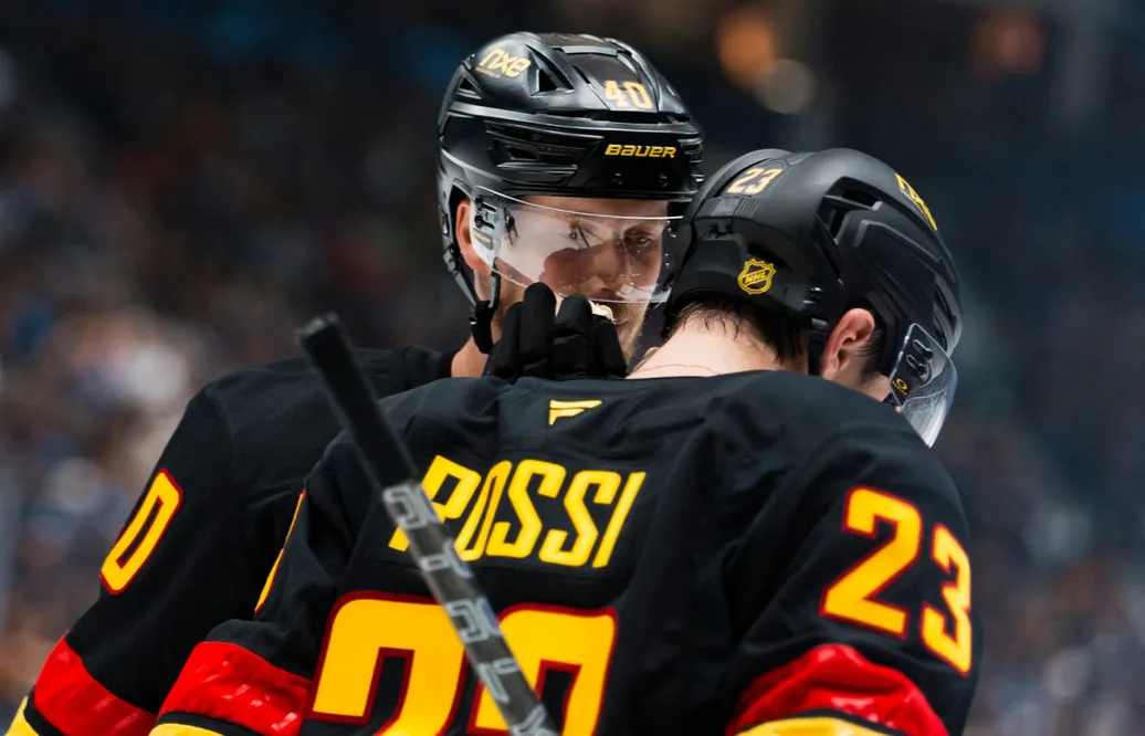 Elias Pettersson i Vancouver har fått en bra säsongsstart.