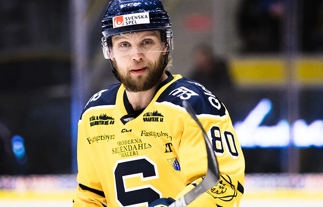 Uppgifter: Ludwig Blomstrand på väg bort från SSK
