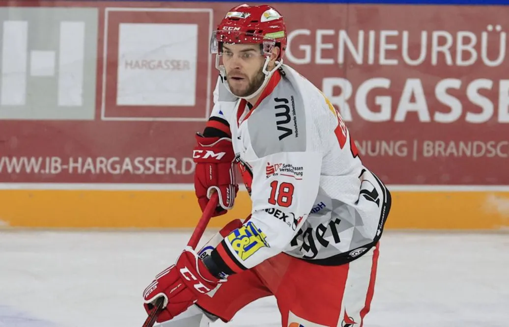 MoDo värvar kanadensisk center