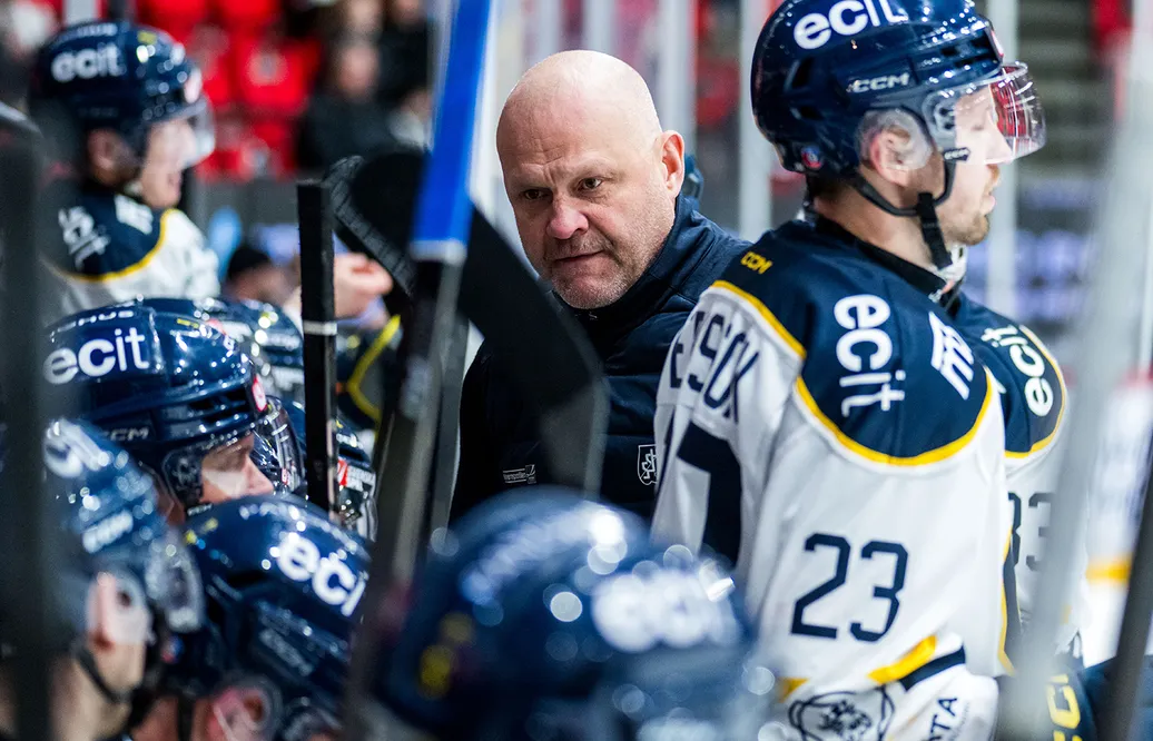 Andreas Johansson gör sitt andra år som tränare för SSK.