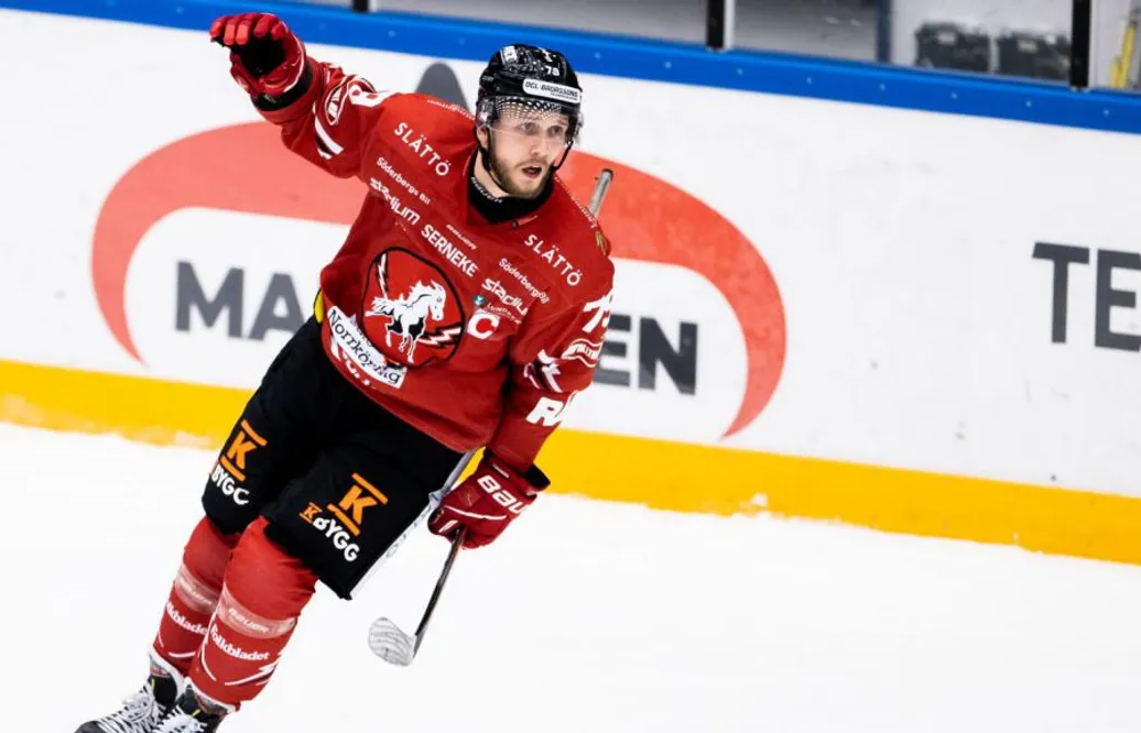 Tunga tappet: Kaptenen bryter kontraktet