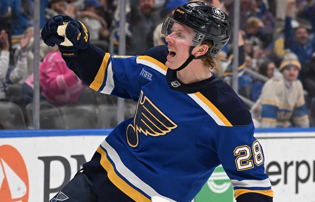 Otto Stenberg får chansen av St. Louis Blues. 