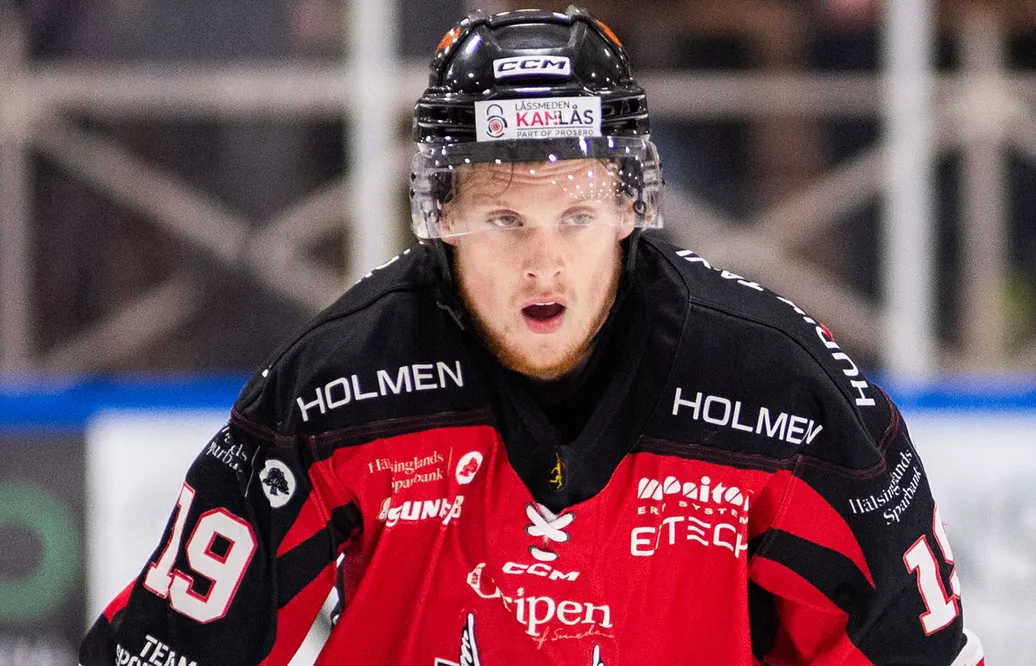 Poängkungen lämnar – aktiverar allsvensk klausul