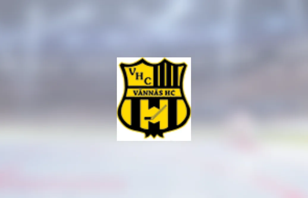 Adam Roger förlänger med Vännäs HC