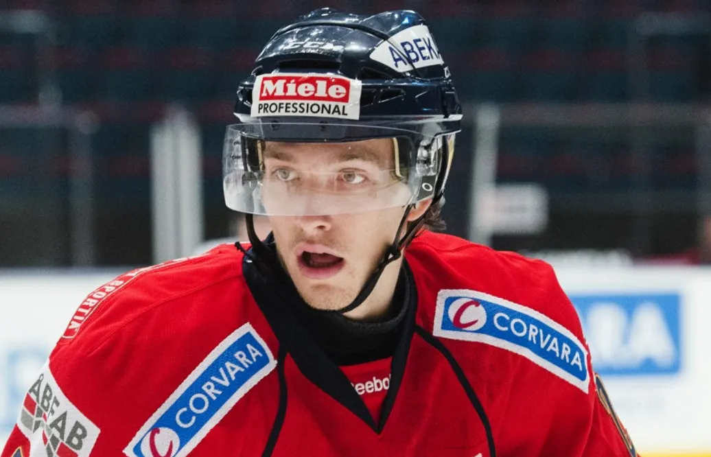 Hockeyallsvenska klubben förlänger med forward