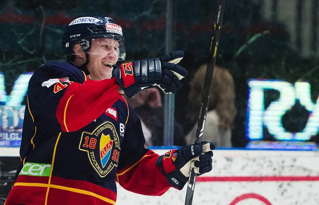 Förre Djurgårdaren kan återvända till KHL: ”Imponerade av vad han har gjort”