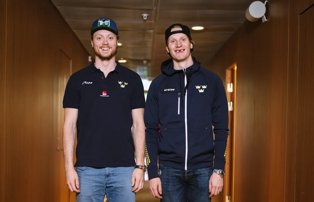 Bröderna Carl Klingberg och John Klingberg med landslaget den 3 maj 2017 i Stockholm