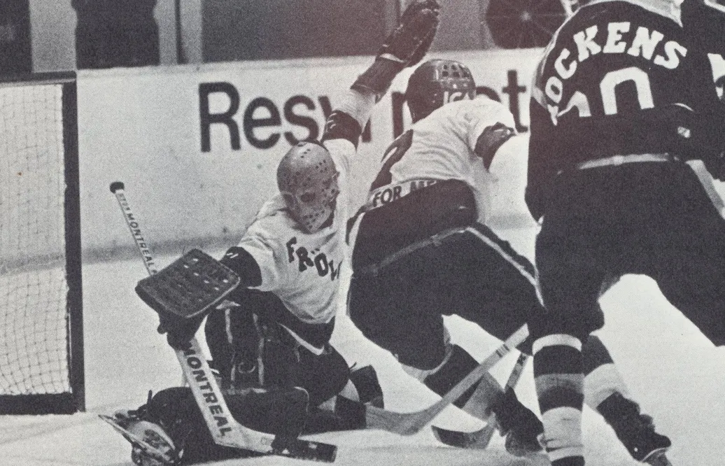 Krister Sterner med Jaques Plante-mask.