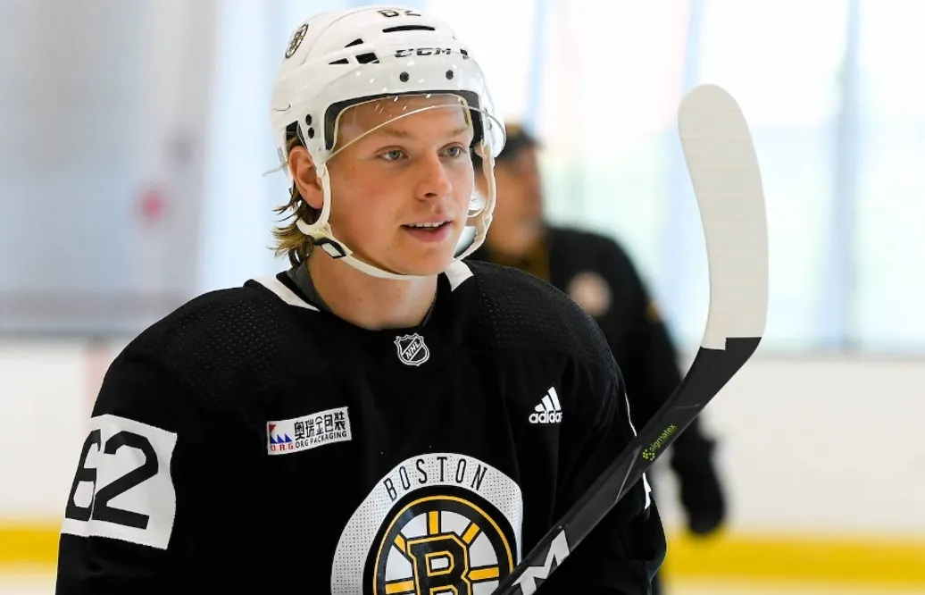 Oskar Steen flyttas tillbaka upp till NHL