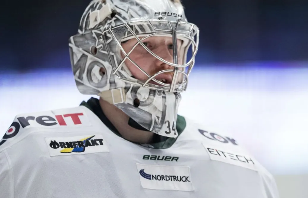 Stabiliserade Modos målvaktsposition – nu blir han kvar i klubben