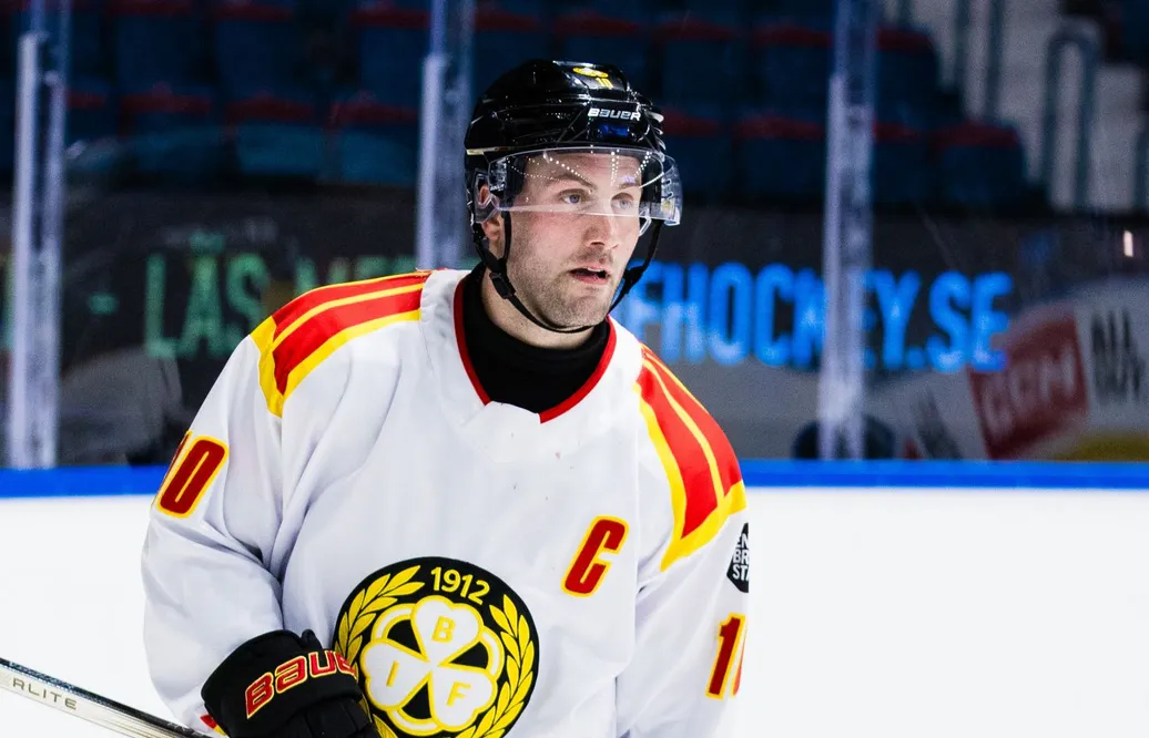 Brynäs mardröm: Johan Larsson skadad