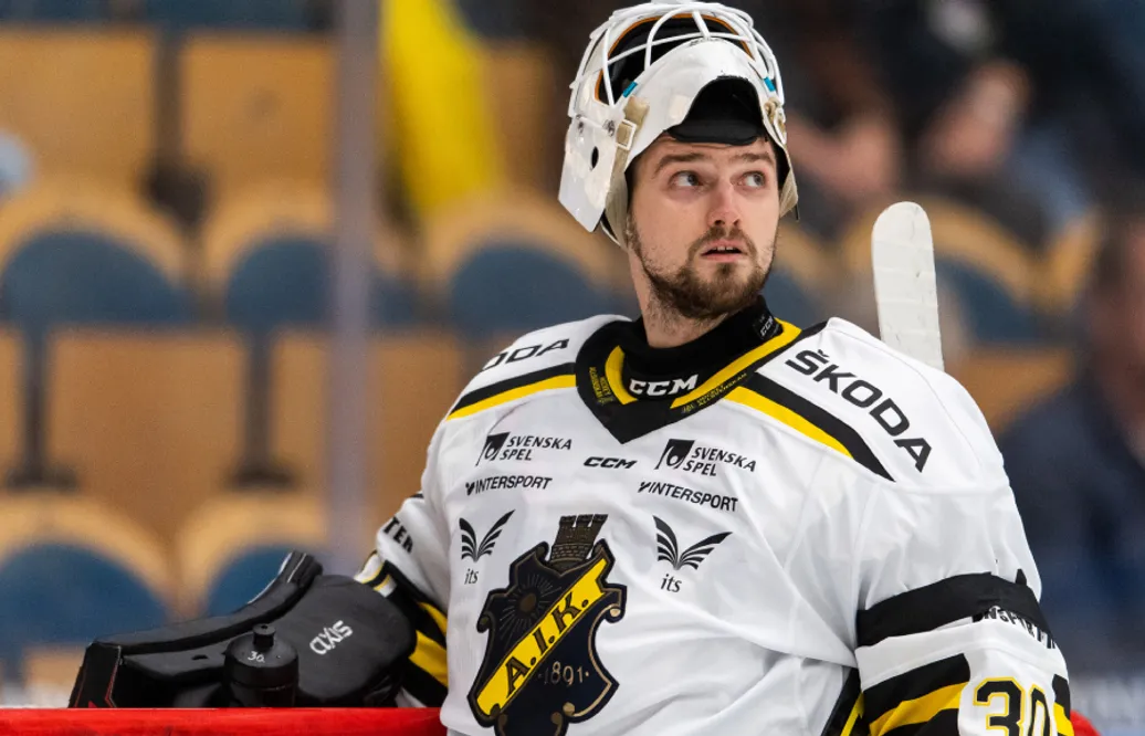 Pavel Khomchenko lämnar AIK – för Admiral Vladivostok