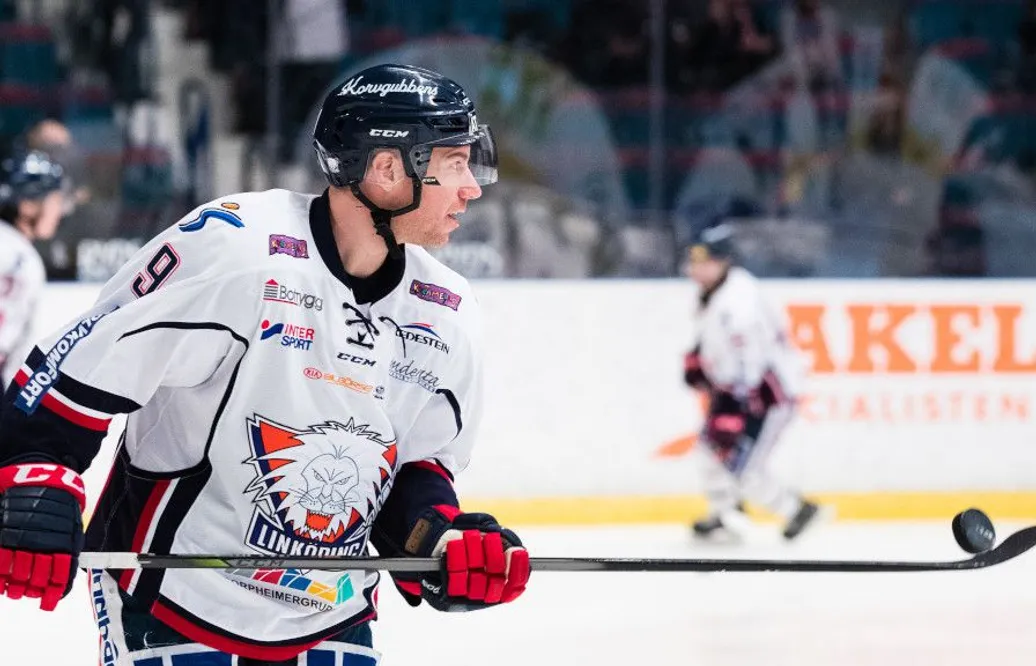 Förre SHL-stjärnan avslutar karriären