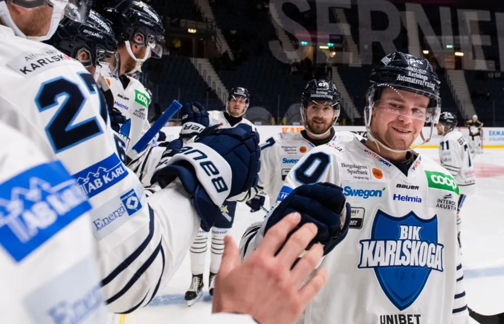 Karlskoga lånar ut unge backen